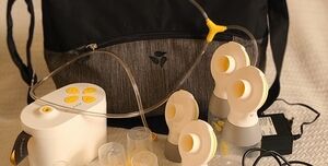 Medela  Pump In Style Double Electric Pump System with Carry Bag